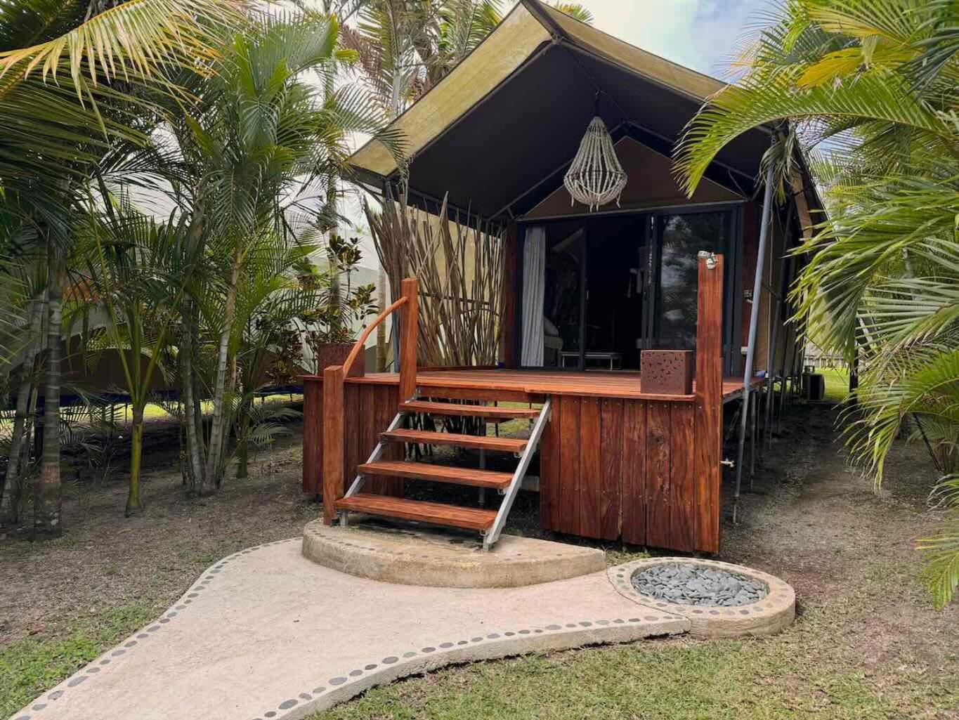 Turtle Bay Lodge Luganville Exterior foto