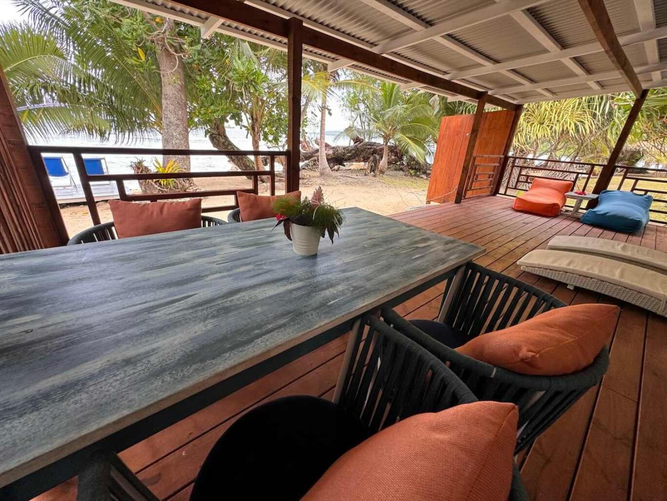 Turtle Bay Lodge Luganville Exterior foto
